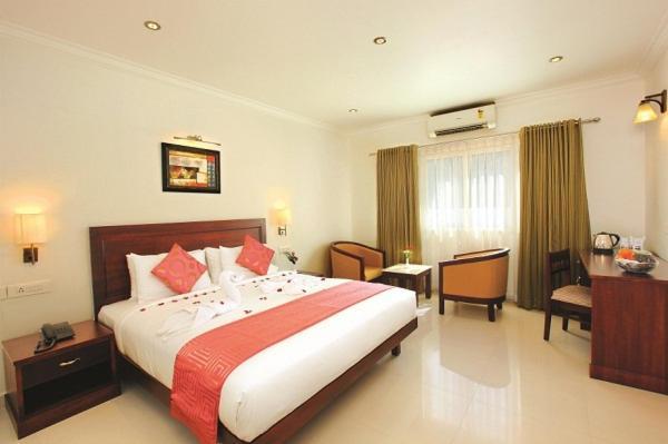 Hotel Raj Regency Nilamel Exterior foto